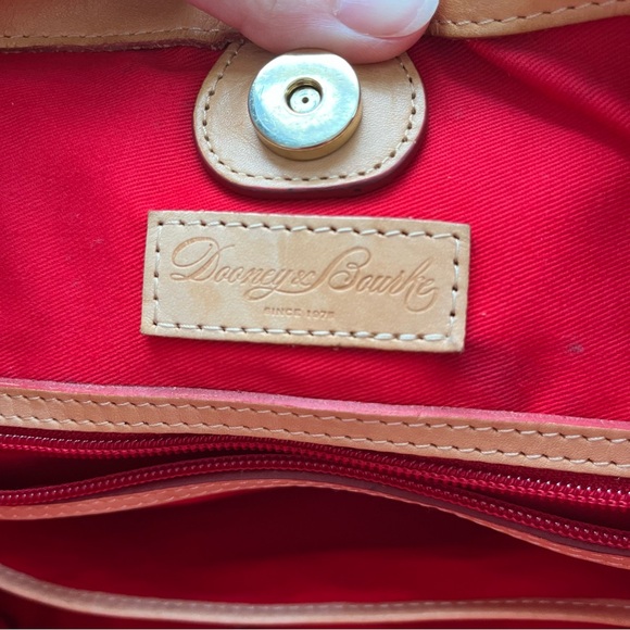 Vintage Dooney & Bourke black patent leather tote handbag - Picture 7 of 14